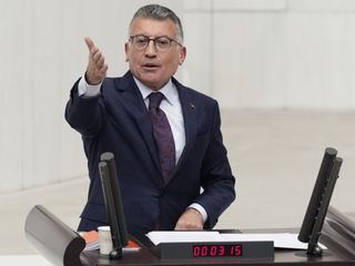 Abdullah Güler, Özgür Özel'e sordu: 150 milyonluk villalar 15 milyona nasıl devredildi?