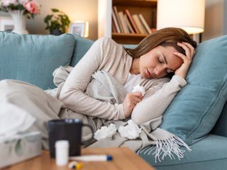 Doğru bilinen yanlış: İlaç alsan da almasan da grip aynı sürede geçer