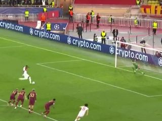 Galatasaray'da Uğurcan Çakır penaltı kurtardı