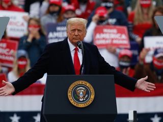 Trump: Biden, Fed atamalarında 'otomatik imza' kullanmış olabilir