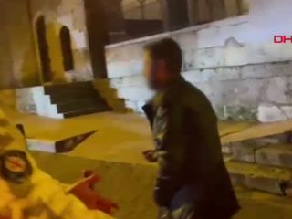 Bursa'da polisleri tehdit etti: Yaklaşma bana