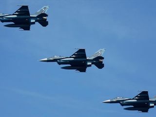 Japonya; Rus ve Çin askeri uçaklarına karşı jetlerini havalandırdı