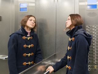 Asansör aynalarının ilk amacı estetik değil güvenlikti