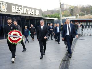 Beşiktaş, terör saldırısında şehit düşenler için anma töreni düzenledi