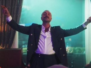 Eşref Rüya'nın Kadir Baba'sı dans etti, ortalık yıkıldı! "Ragga Kadir"