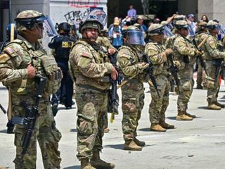 Los Angeles'ta yargıçtan Trump yönetimine Ulusal Muhafız freni