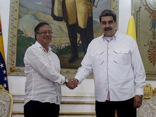 Kolombiya lideri Petro'dan Maduro'ya geçiş hükümeti çağrısı