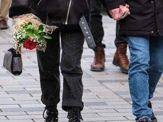 Genç kızlar 'tehlikeli erkekleri' neden çekici buluyor?