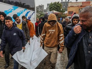 Gazze'de can kaybı 70 bin 373'e yükseldi