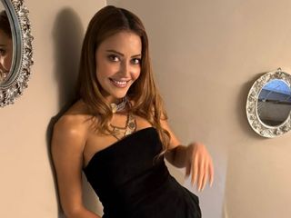 Best Model birincisi Umre'ye gitti; Tesettürlü hali beğeni çekti...