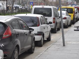 Başkasının evinin önüne araba park etmek yasak mı?