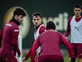 Galatasaray, Antalyaspor maçı hazırlıklarına başladı