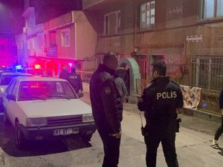 Bursa'da eve yapılan baskında cephanelik çıktı: Arama sırasında polise saldırdılar