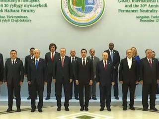 Cumhurbaşkanı Erdoğan, Türkmenistan'da aile fotoğrafı çekiminde