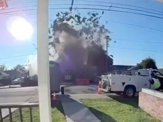 ABD'de bir ev havaya uçtu: 6 yaralı