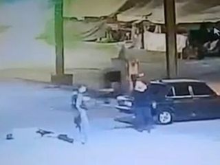 Karabük'te 1 kişinin bıçaklandığı kavganın görüntüleri ortaya çıktı