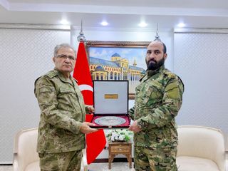 Kara Kuvvetleri Komutanı Tokel'den Şam'a ziyaret