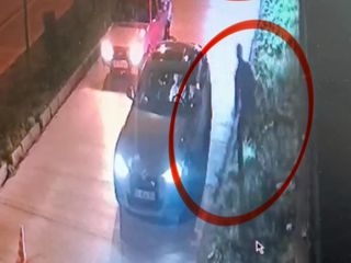 Samsun'da 'dur' ihtarına uymadı: polis aracına çarptı