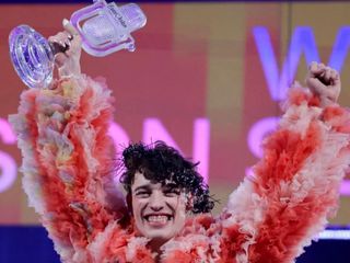 Eurovision 2024 kazananı, İsrail'e tepki olarak ödülünü iade ediyor