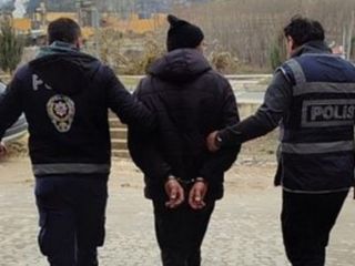 Kastamonu'da okul müdür yardımcısını darbeden büfe işletmecisi tutuklandı