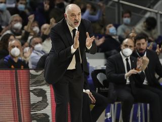 Anadolu Efes, Pablo Laso ile anlaştı