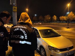 İstanbul'da polisin GBT yapmak istediği araçtan ceset çıktı