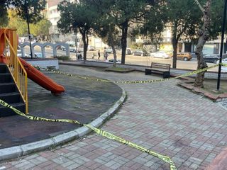 İzmir'de parktaki çocukların 'yan baktın' kavgası: 1 ölü