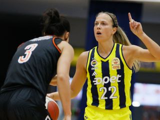 Fenerbahçe, ÇBK Mersin'e şans tanımadı