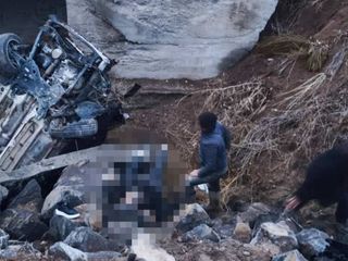 Sivas'ta otomobil menfeze devrildi: 1 ölü, 2 yaralı