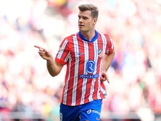 Fenerbahçe'de ilk hedef Sörloth: Simeone oyuncu hakkında konuştu