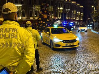 İstanbul'da trafik denetimleri sürüyor: 14 günde 1,5 milyon lira ceza kesildi