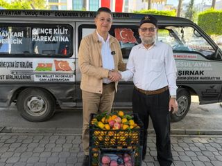 Hatay'da Elmacı Dede, mandalinaları Mehmetçiğe götürmek için yola çıktı