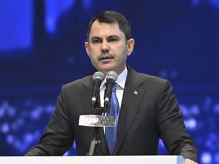 Murat Kurum atık malzemeleri enstrümanlara çeviren müzik öğretmenini paylaştı