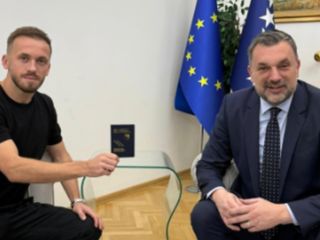 Edin Visca'ya diplomatik pasaport verildi