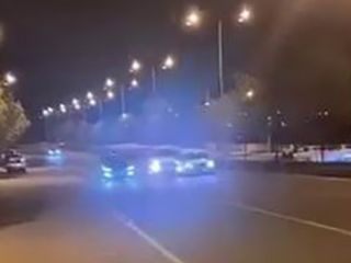 Diyarbakır'da yolu çekerken kaza anını kaydettiler