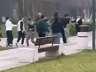 Bursa'da iki grup arasındaki kavga kamerada