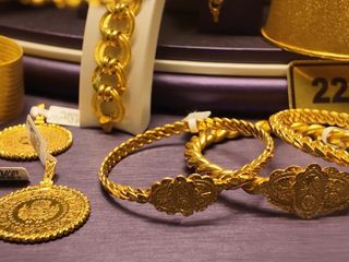 Altın fiyatları artınca, İstanbul’daki bazı kuyumcular işçilikte indirime gitti