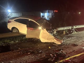 Osmaniye'de karşı şeride geçen otomobil dehşet saçtı: 3 kişi can verdi