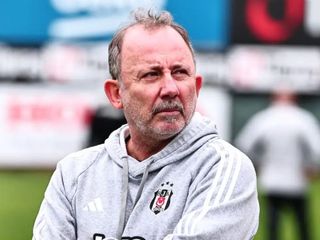 Beşiktaş 10 kişi kaldığı maçları kazanamadı: Sergen Yalçın'ın o sözleri hatırlandı