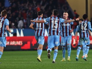 Trabzonspor, Fatih Tekke ile Akyazı Stadı'nda boyun eğmiyor
