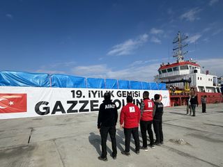 Gazze için yola çıkan 19. 'İyilik Gemisi' Ariş Limanı’na ulaştı