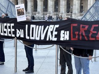 Louvre Müzesi'nin başına gelmeyen kalmadı: Bu sefer de grev nedeniyle kapandı