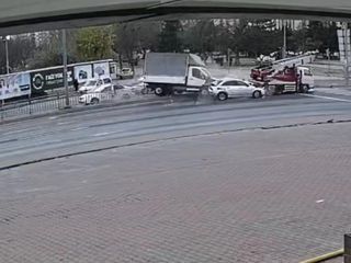 Kayseri’de zincirleme kaza: Kırmızı ışık ihlali ortalığı savaş alanına çevirdi