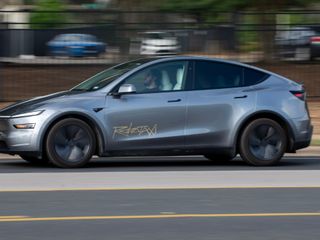 Elon Musk onayladı: Tesla için robotaksi süreci resmen başlıyor