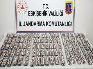 Eskişehir'de jandarma tarlada 5 bin 488 adet sentetik hap ele geçirdi
