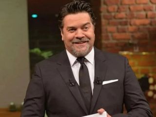 Beyaz Show geri mi dönüyor? Beyazıt Öztürk paylaşımı heyecanlandırdı