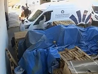 Adana'da sevgilisinin eski erkek arkadaşını öldürdü: Balkondan atlayıp kaçmak isterken yakalandı