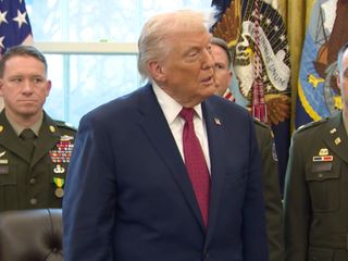 Trump sözünü tuttu: BBC'ye 5 milyar dolarlık karalama davası açtı