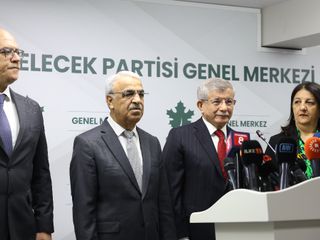 DEM Parti'nin İmralı heyeti Gelecek Partisi'ni ziyaret etti