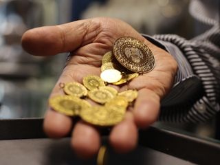 Altının fiyatı gram kâr satışlarıyla geriledi